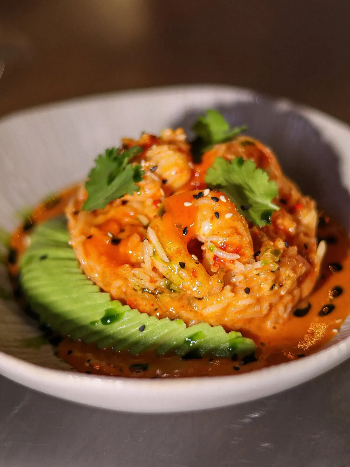Creveți cu orez și avocado — restaurant Mi Cartel Arad